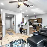 Spacious Lux 3Br 3Ba Home W 12 Arcade Games & Hottub- W Private Garage & Private Backyard